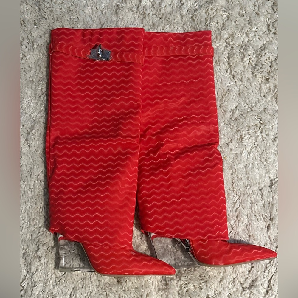 High fashionable red shark boots | Size 9 in women